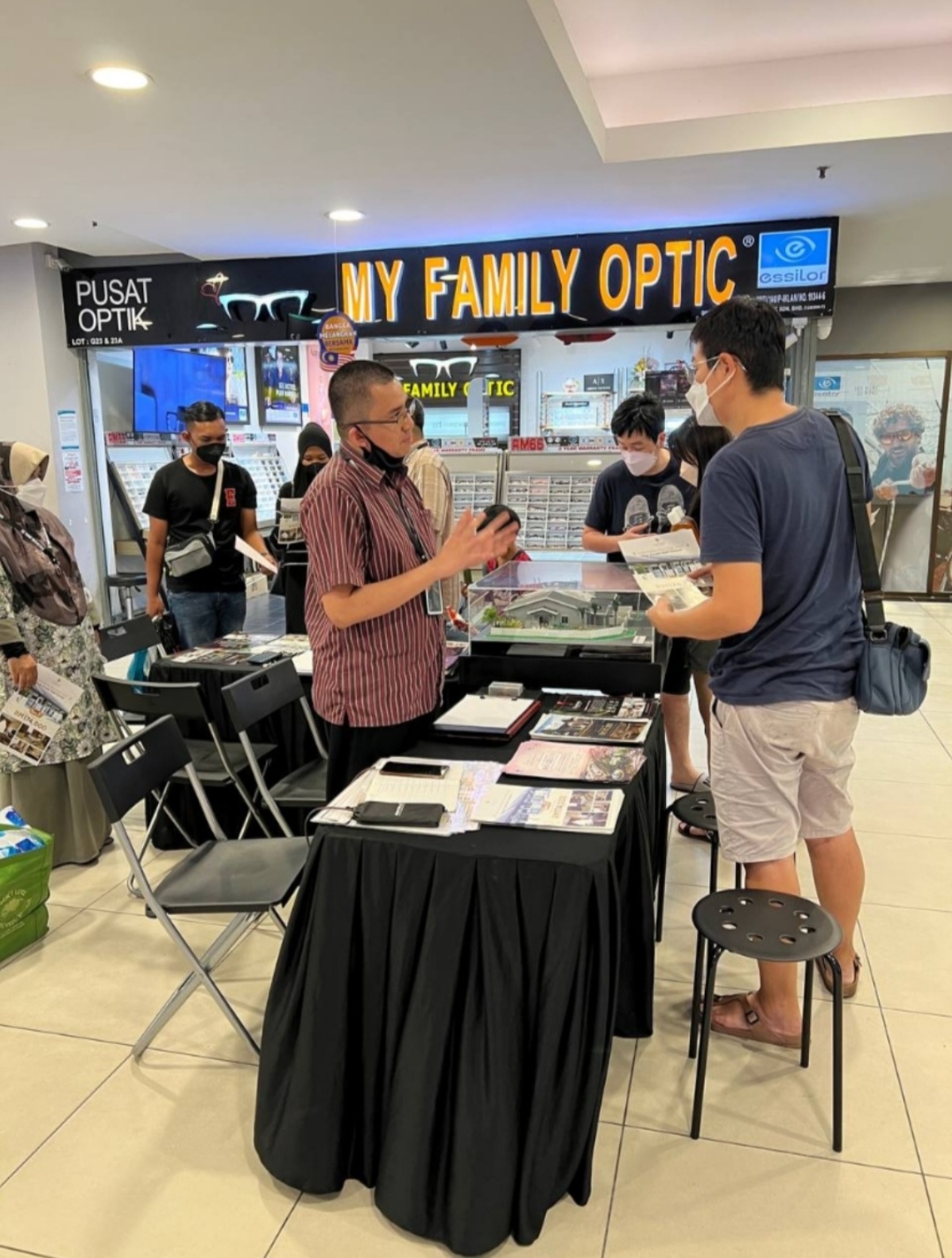 Booth di shopping mall